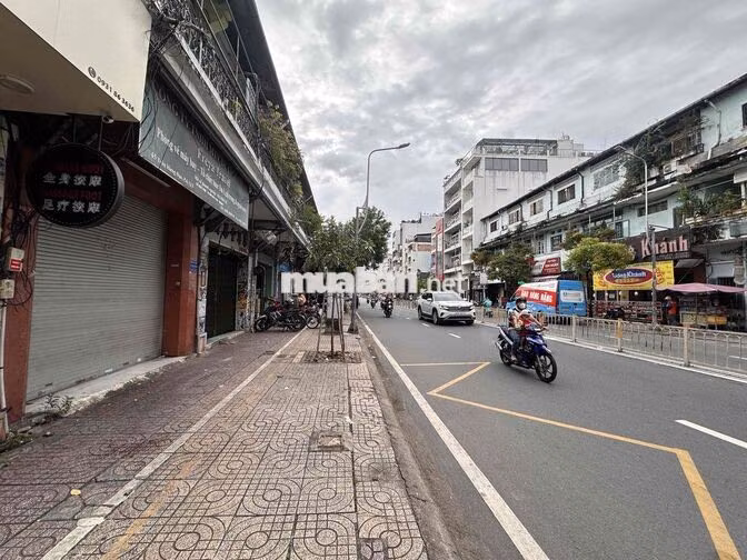 nhà mặt tiền trần hưng đạo cho thuê