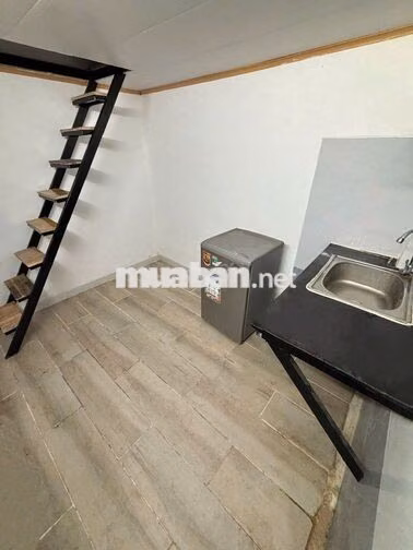 Phòng chính chủ full nội thất gần Quận 1 cách 2 phút
