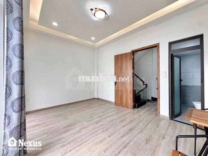 Cho thuê phòng ban công full nội thất ngay Dương Quảng Hàm