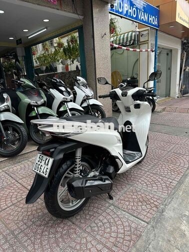 Honda SH 125i Form 2024 Trắng Đen BSTP Chính Chủ