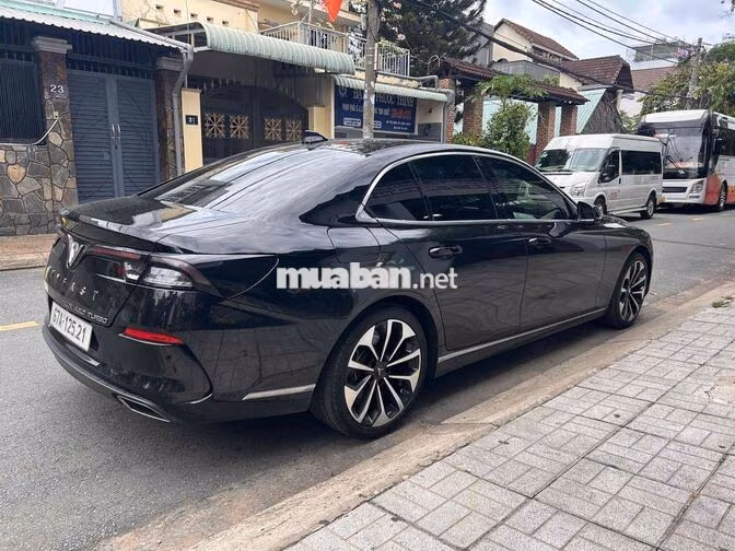 VINFAST Lux A Premium 2019 Đen - Nâu