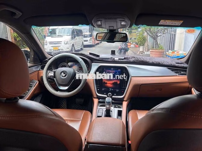 VINFAST Lux A Premium 2019 Đen - Nâu