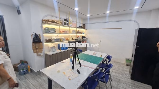 Chính chủ - Nhà mặt tiền góc DC11 - Đang cho thuê có dòng tiền