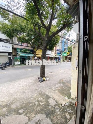 Phòng chính chủ full nội thất gần Quận 1 cách 2 phút