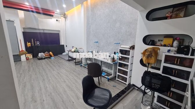 Chính chủ - Nhà mặt tiền góc DC11 - Đang cho thuê có dòng tiền