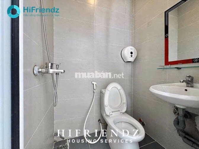 Phòng mới 30m2 sạch sẽ đầy đủ nội thất ngay chân cầu Nguyễn Văn Cừ