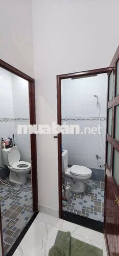 Cho thuê phòng trọ mặt tiền đường lớn - Tây Sơn