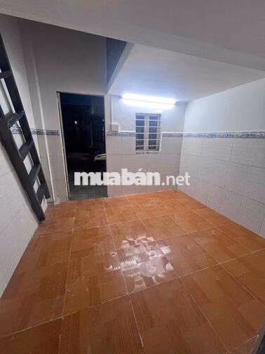 Nhà Cho Thuê Hẻm 8m 1 trệt 1 lửng 1 lầu có 5triệu