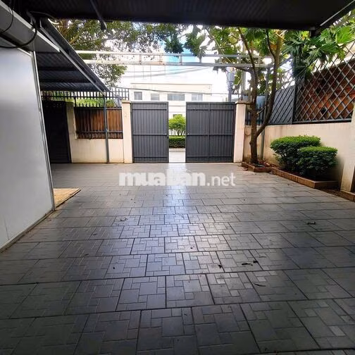 CHO THUÊ KHO XƯỞNG MẶT TIỀN GIÁ RẺ 400M GIÁ 15TR