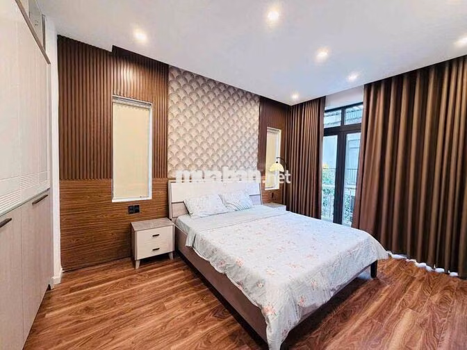 📍Cho thu.ê nhà 4 tầng kiệt oto NGUYỀN HỮU THỌ  ngang 5m