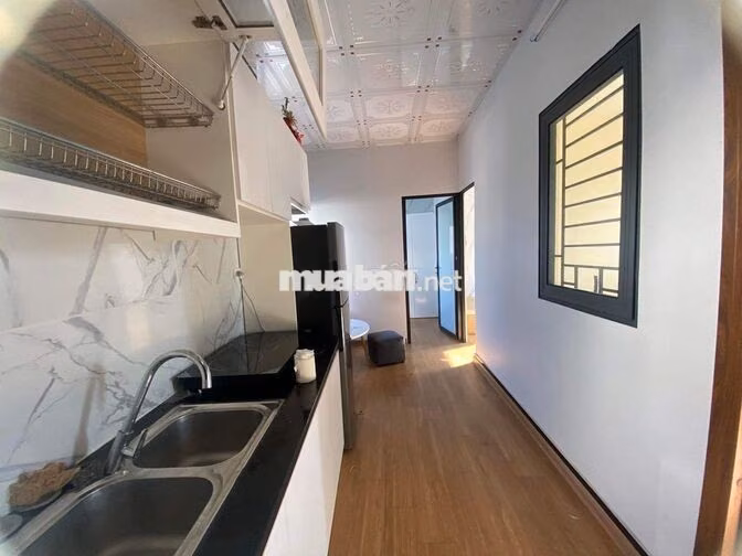 Căn hộ chung cư 01 khách 02 ngủ, full đồ gồm: Điều hòa, nóng lạnh, bếp