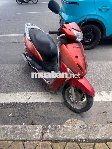 Honda Lead đỏ