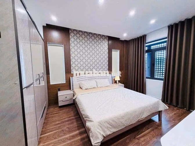 📍Cho thu.ê nhà 4 tầng kiệt oto NGUYỀN HỮU THỌ  ngang 5m