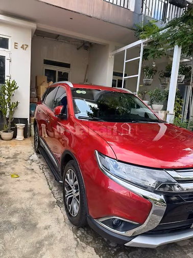 Xe Mitsubishi Outlander 2.0L CVT 2019 500 triệu