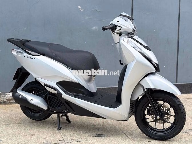 Honda Lead 125 Bạc