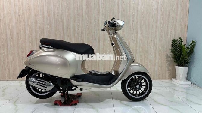 Piaggio Vespa 2018 Vàng cát
