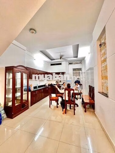 CHO THUÊ NHÀ FULL NỘI THẤT TÊN LỬA 