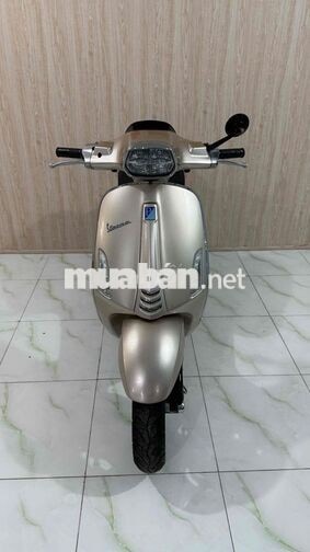 Piaggio Vespa 2018 Vàng cát