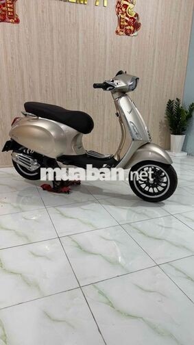 Piaggio Vespa 2018 Vàng cát