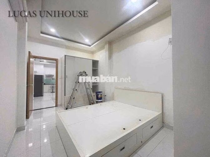 Cho thuê căn 1pn rộng tách bếp ban công full nt Tô Hiến Thành q10 UEH