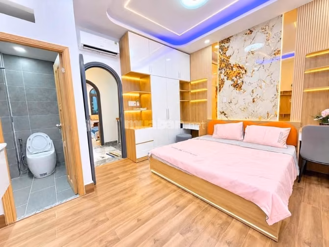 BÁN GẤP – NGANG 4,5M - 5 TỶ 690 Đ. Nguyễn Trọng Tuyển, Phú Nhuận - DT 