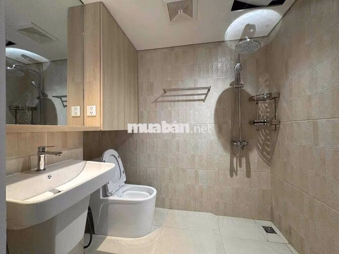 CHO THUÊ CĂN HỘ CMT8 Q3 GẦN TOÀ NHÀ LOTTET CHỈ 5’ ĐI BỘ, BKU 5’ ĐI XE