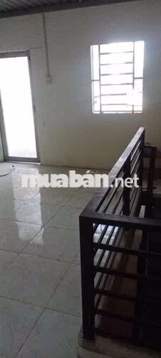 Nhà mặt tiền 130m quốc lộ 50  giá 15triệu