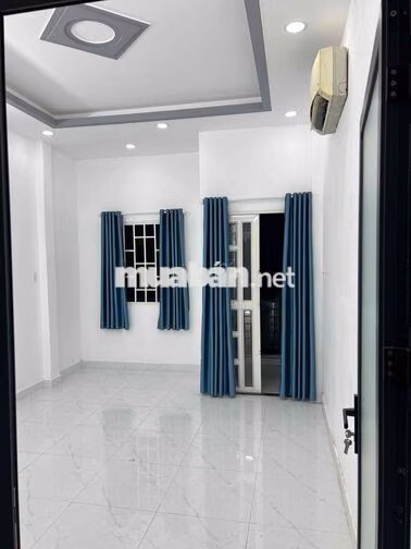 PHÒNG CÓ MÁY LẠNH, GẦN TRƯỜNG HỌC VÀ CHỢ