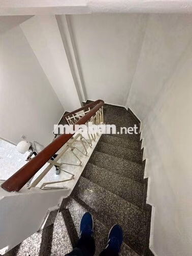 NHÀ 3 TẦNG – 50M2 – CÓ NỘI THẤT – NGUYỄN TRI PHƯƠNG, Q 10 – 22TR/THÁNG