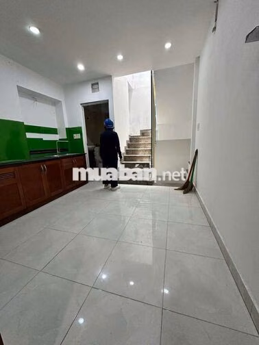 NHÀ 3 TẦNG – 50M2 – CÓ NỘI THẤT – NGUYỄN TRI PHƯƠNG, Q 10 – 22TR/THÁNG