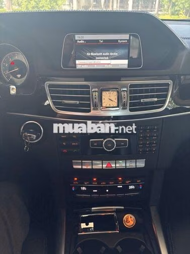 Mercedes-Benz E250 đời 2014, màu đen