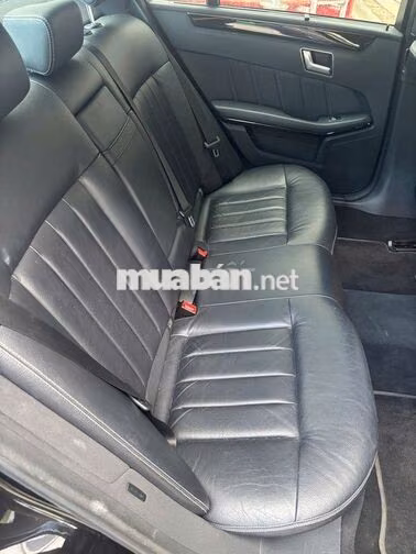 Mercedes-Benz E250 đời 2014, màu đen