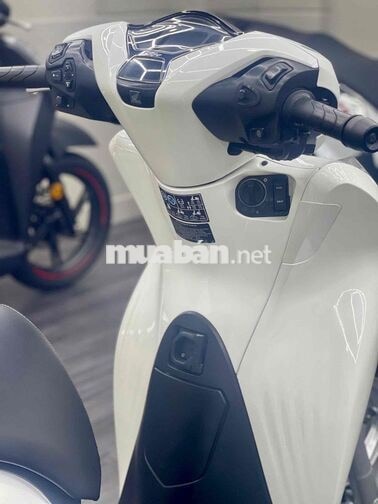 SH 150i ABS 2022 Trắng 10.000 km Bstp Chính Chủ