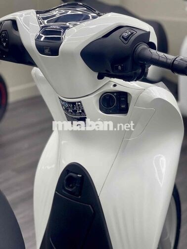 SH 150 ABS 2022 Trắng bạc 8.000km Bstp Chính Chủ