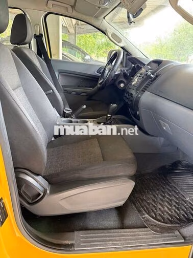 Ford Ranger XLS 2017 Vàng Tự động 127.152 km