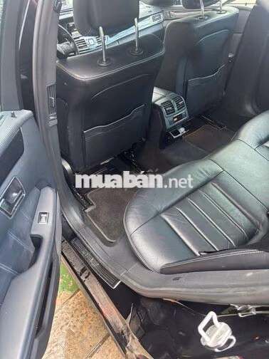 Mercedes-Benz E250 đời 2014, màu đen