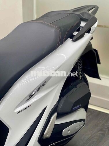 Honda SH 125 CBS 2023 Trắng Bạc Đen
