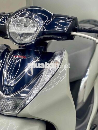 Shmode 125 Abs 2025 Xám Đen 4.000km Bstp chíh chủ