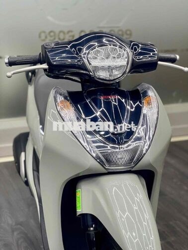 Shmode 125 Abs 2025 Xám Đen 4.000km Bstp chíh chủ