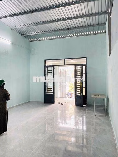 KHO MỚI XÂY SẠCH ĐẸP. GÁC LỬNG. ĐƯỜNG THÔNG XE TẢI