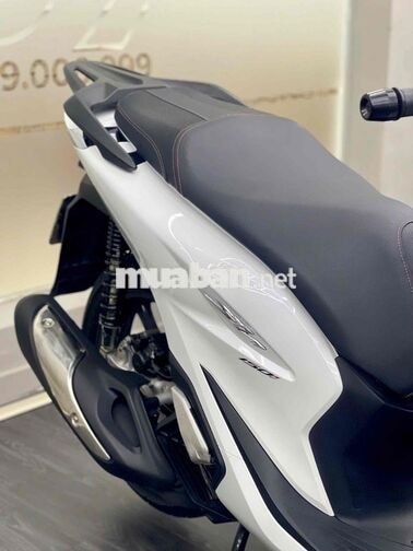 Honda SH 125 CBS 2023 Trắng Bạc Đen