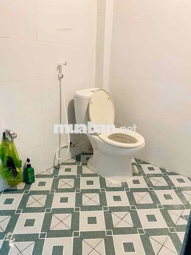 KHO MỚI XÂY SẠCH ĐẸP. GÁC LỬNG. ĐƯỜNG THÔNG XE TẢI
