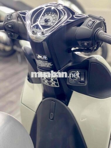 Shmode 125 Abs 2025 Xám Đen 4.000km Bstp chíh chủ