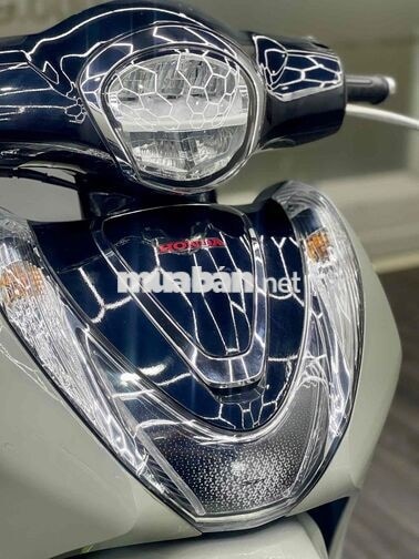Shmode 125 Abs 2025 Xám Đen 4.000km Bstp chíh chủ