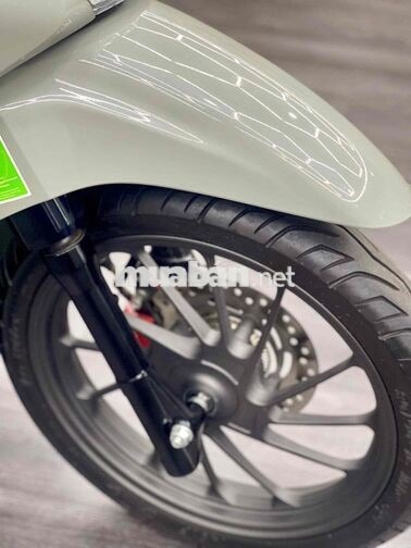 Shmode 125 Abs 2025 Xám Đen 4.000km Bstp chíh chủ