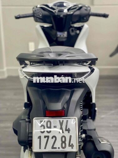 Honda SH 125 CBS 2023 Trắng Bạc Đen