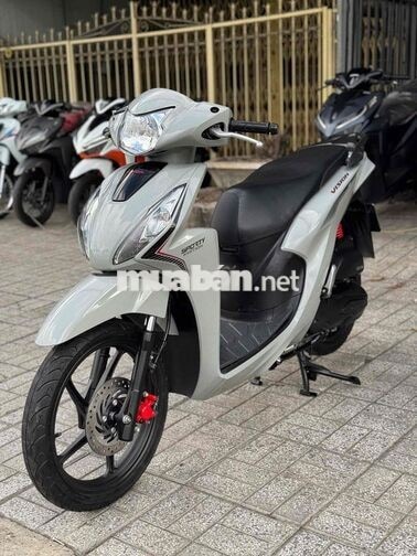 Honda Vision 2023 xám xi măng máy zin biển 67