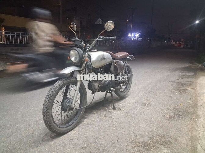 Honda Win 100 Indo độ cafe máy êm, giao lưu xe