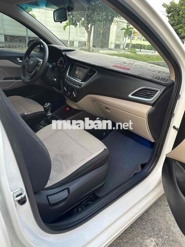 Hyundai Accent 2023 Số sàn Trắng
