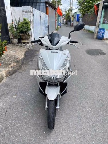 Honda Air Blade 2012 đẹp zin êm giá tốt
